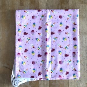 Draps en coton pour maternelle, doux et colorés, conçus pour assurer confort et sécurité durant les siestes des enfants.